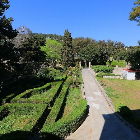 Apartment Miramare On The Beach Split Bagian luar foto