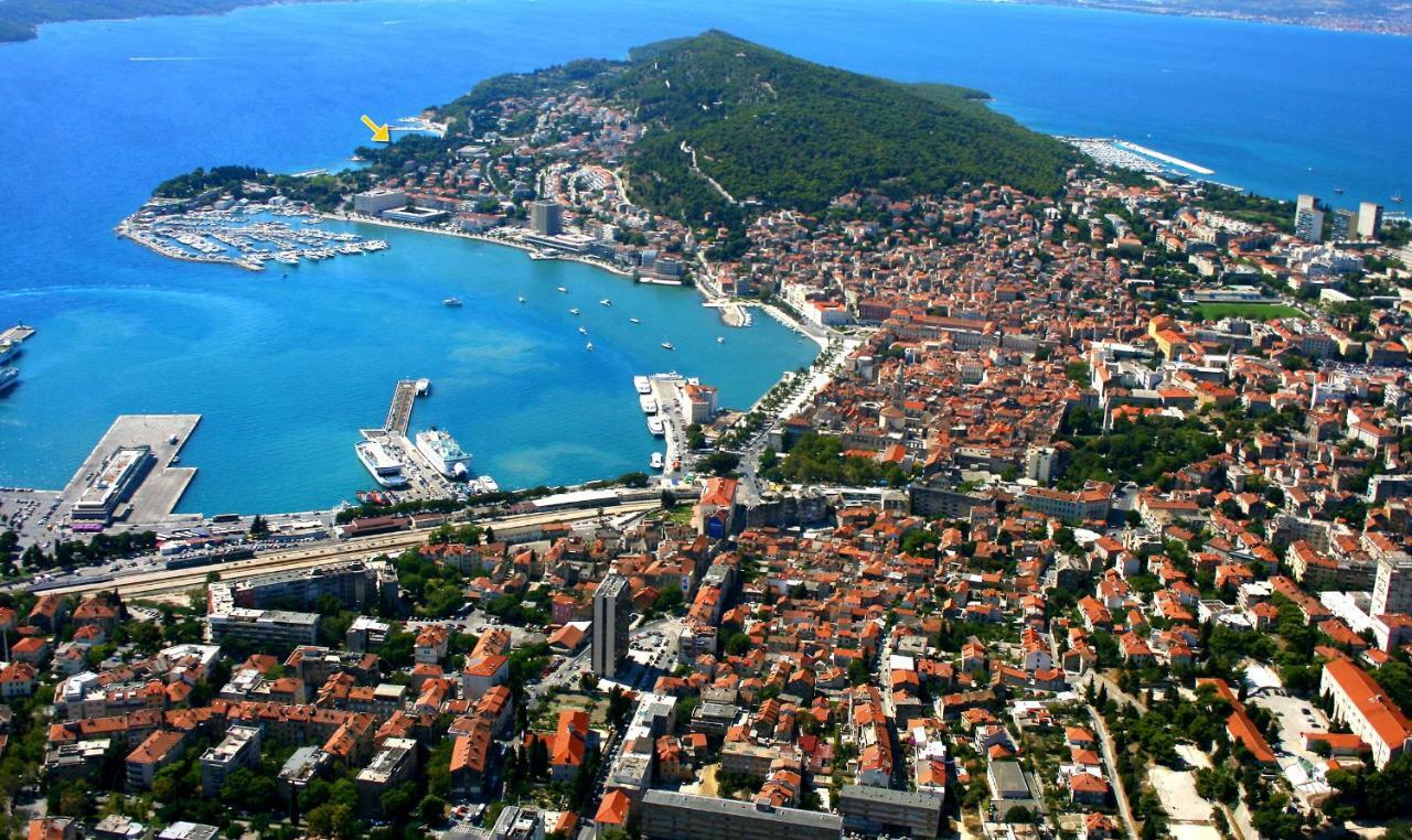 Apartment Miramare On The Beach Split Bagian luar foto